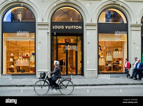 louis vuitton florence|louis vuitton store florence.